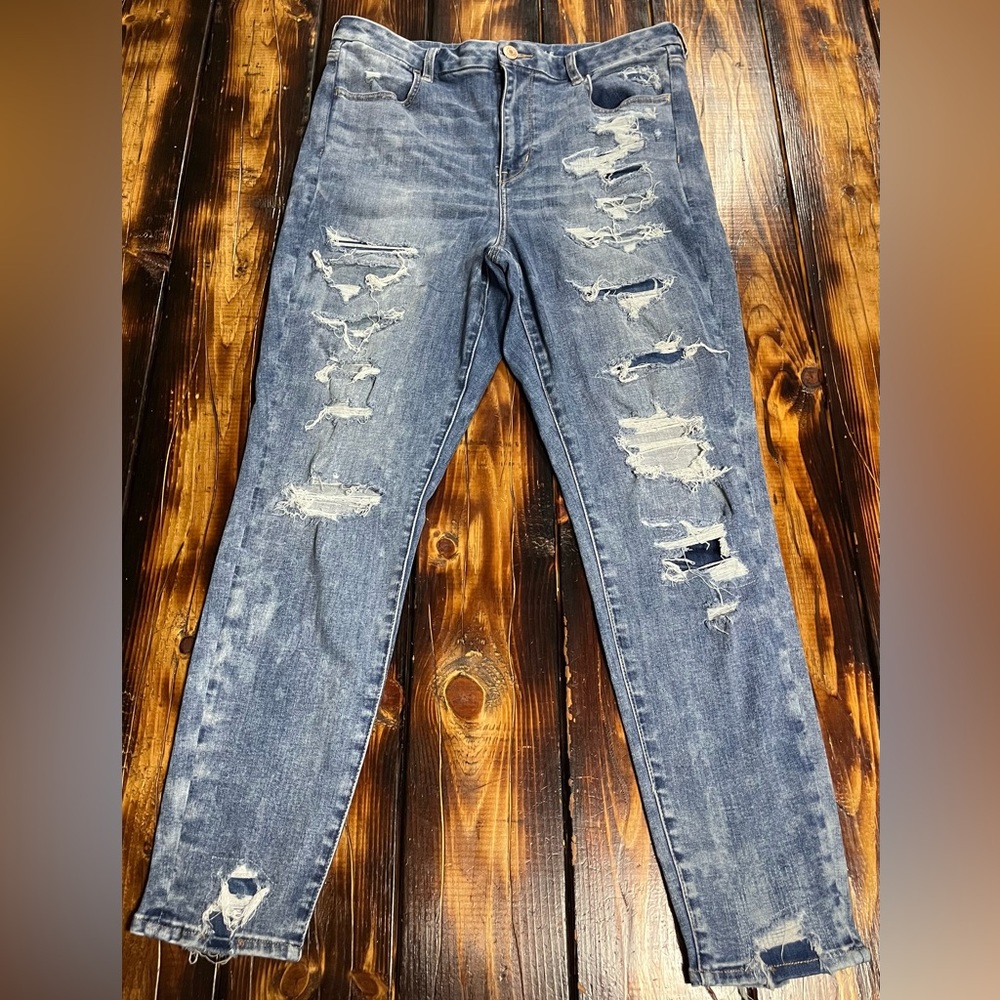 Next level stretch American eagle jeans.